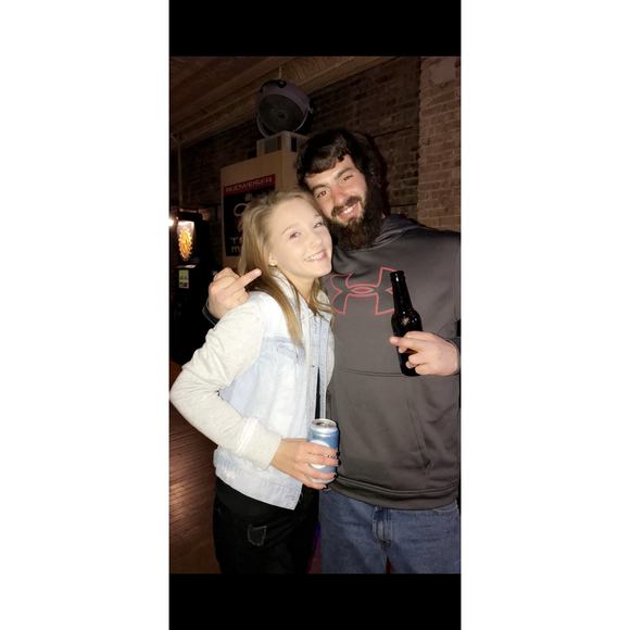 Profile Picture of Brianna Halberg (@brianna_halberg) on Poshmark