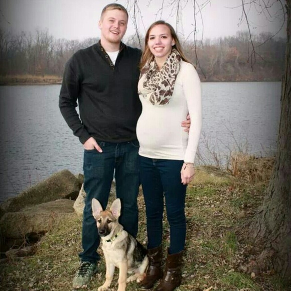 Profile Picture of Chelsea Carotenuto (@chelsearae10) on Poshmark