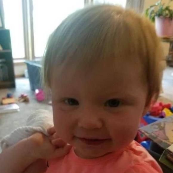 Julie Bengtson - Poshmark Profile Picture of Julie Bengtson (@bengtdl) on Poshmark