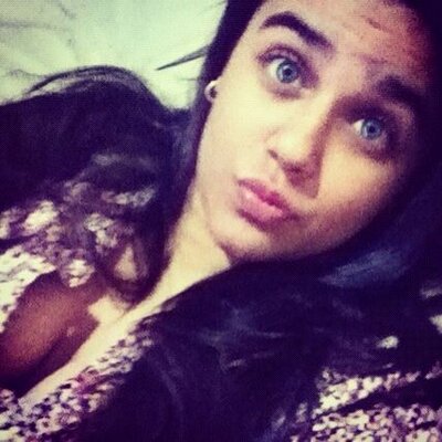 Profile Picture of Julia Vaz (@Juliavaz_) on Twitter