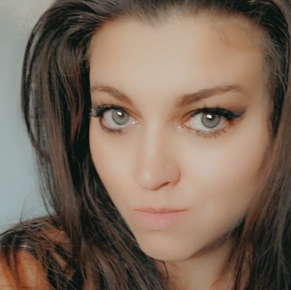 Profile Picture of Savannah Croy (@nsc7900) on Poshmark
