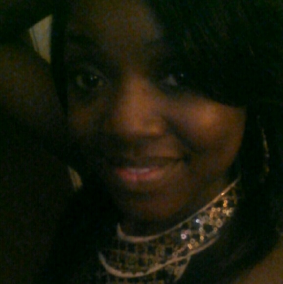 Profile Picture of Corenysha Alston (@nysha193) on Poshmark