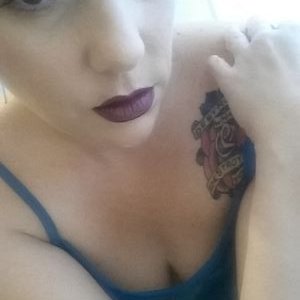 Brandie Crawford - Twitter Profile Picture of Brandie Crawford (@@bhutsell75) on Twitter