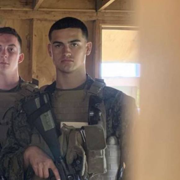 Profile Picture of Adrian Echeverria (@nikemaster23) on Poshmark