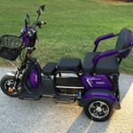 Profile Picture of Sheila Wright (@sunshineluxuryscooters) on Instagram