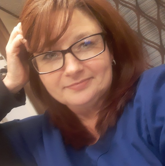 Profile Picture of Cindy Lemmons miller (@cindy073) on Poshmark