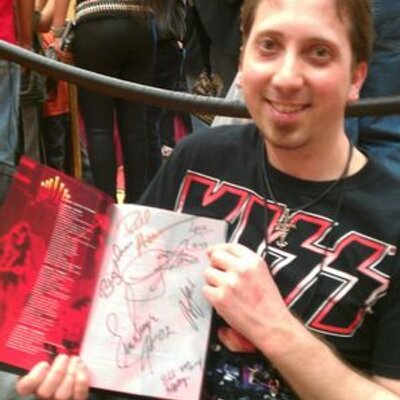 Profile Picture of Michael Matt Farrow (@michaelmatt76) on Twitter