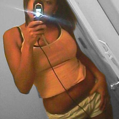 Profile Picture of Lolita Combs (@georgeButlermnh) on Twitter