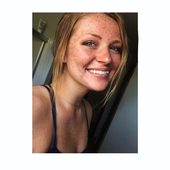 Profile Picture of Katia Michelotti (@katiamichelotti) on Poshmark