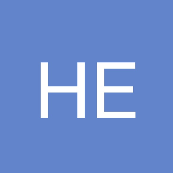 Profile Picture of Hazel Esterly (@hde12345) on Poshmark