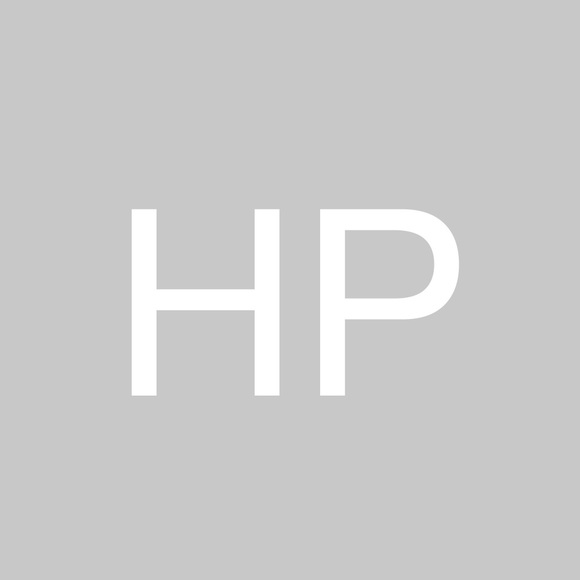 Profile Picture of Haydn Prater (@haydnprater) on Poshmark