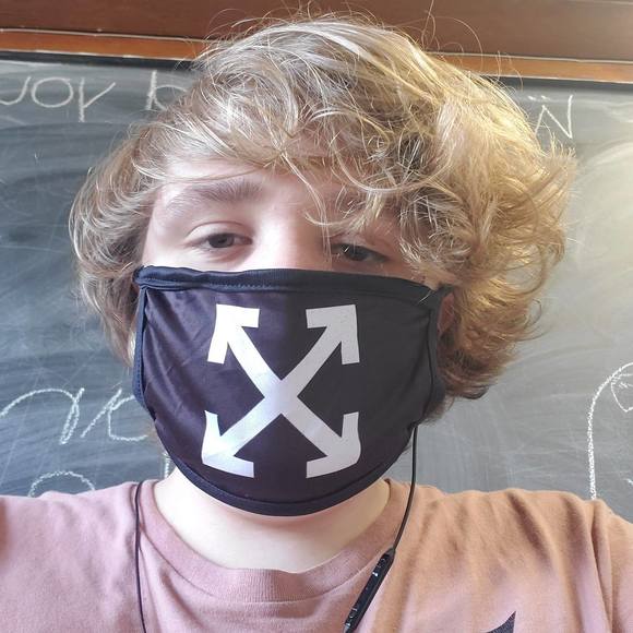 Profile Picture of Aaron Ross (@aaronross489) on Poshmark