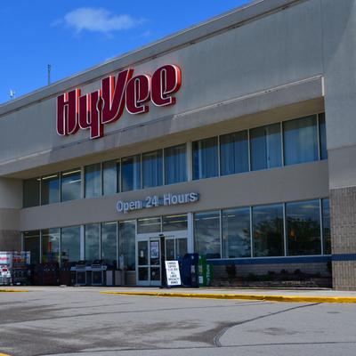 Profile Picture of Hy-Vee Albert Lea (@JohnnyLgs) on Twitter