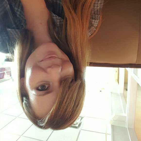 Profile Picture of Lisa Moriarty (@lisaannette67) on Poshmark