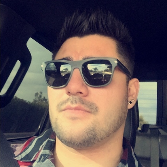 Profile Picture of Christian Celaya (@ccelaya21) on Poshmark