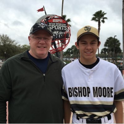Profile Picture of Tom Mock (@tmock_mock) on Twitter