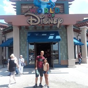 Profile Picture of Amneris Rivera (@AmnerisRivera7) on Twitter