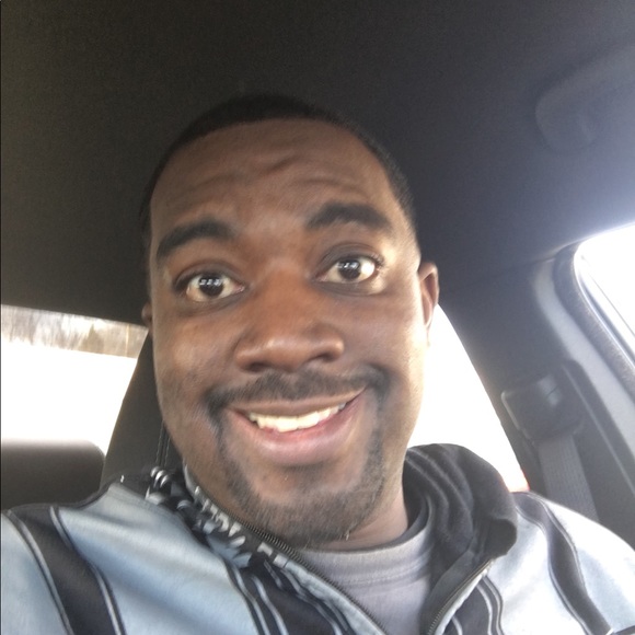 Profile Picture of Mike Chambers (@mikechambers239) on Poshmark
