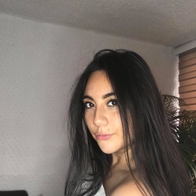 Profile Picture of Ivone Silva (@IvoneSilvah_) on Twitter