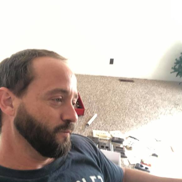 Profile Picture of Brian Hochstetler (@brian_hoch) on Poshmark
