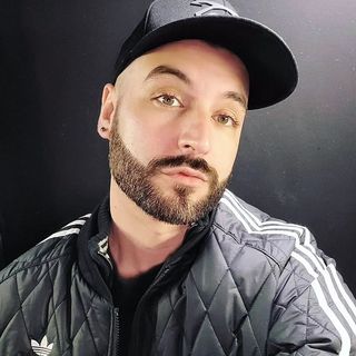 Profile Picture of Joey Viola (@joeypurple) on Instagram