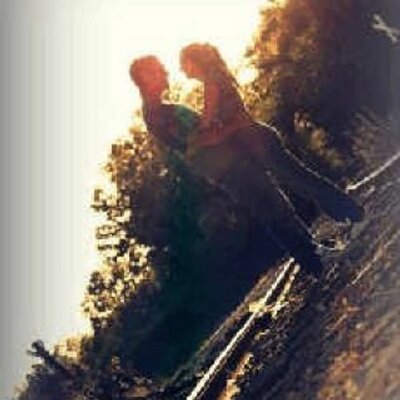 Profile Picture of Aimee Singleton (@aimeesingleton) on Twitter