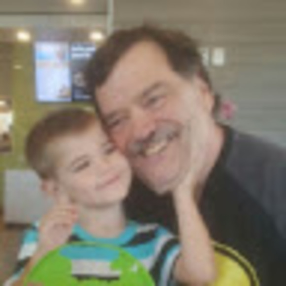 Profile Picture of Richard Loesser (@poppoploe) on Poshmark