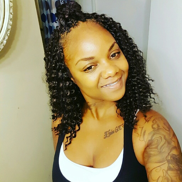 Profile Picture of Ladonna Brooks (@labrooks82) on Poshmark