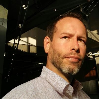 Profile Picture of Matt Ruch (@hihoney) on Twitter