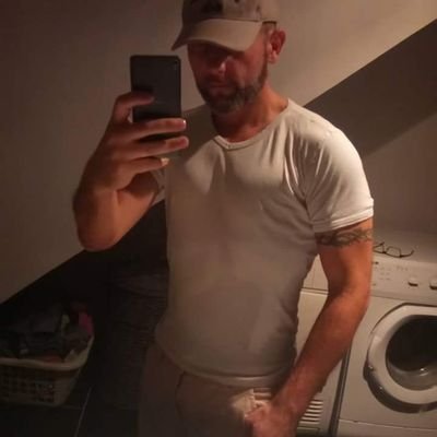 Profile Picture of Cloutier (@David59282) on Twitter