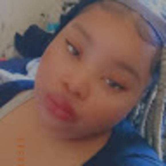 Profile Picture of Tori Harper (@dajaneharper18) on Poshmark