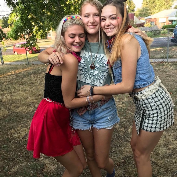 Profile Picture of Madison Klearman (@mads_alexandra) on Poshmark