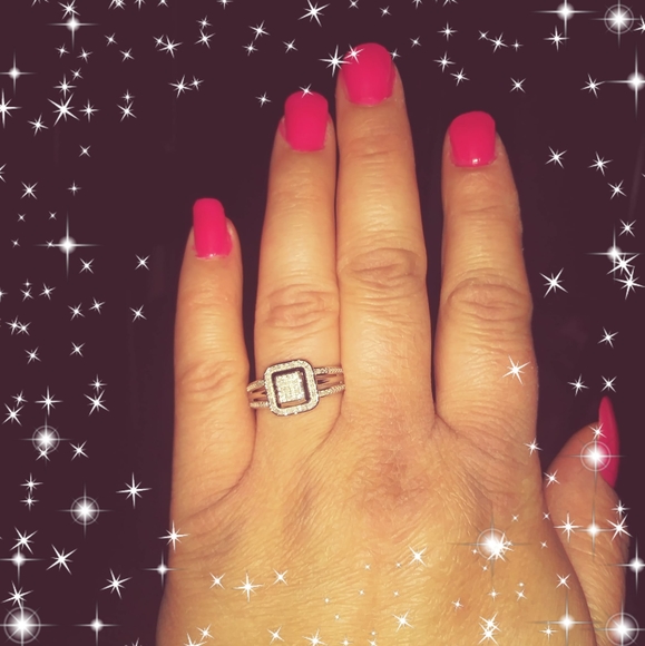 Profile Picture of Tia Joseph (@tiajoseph) on Poshmark