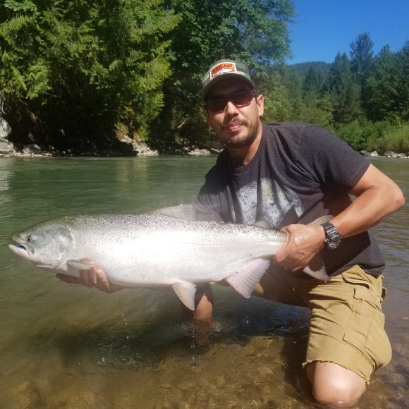 Profile Picture of Joshua Bevis (@joshuabevis) on Poshmark