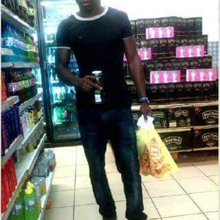 Profile Picture of Alex Chis Torence (@alex_torence) on Twitter