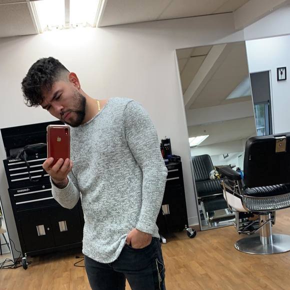 Profile Picture of Juan felipe Hurtado (@pipo10254) on Poshmark