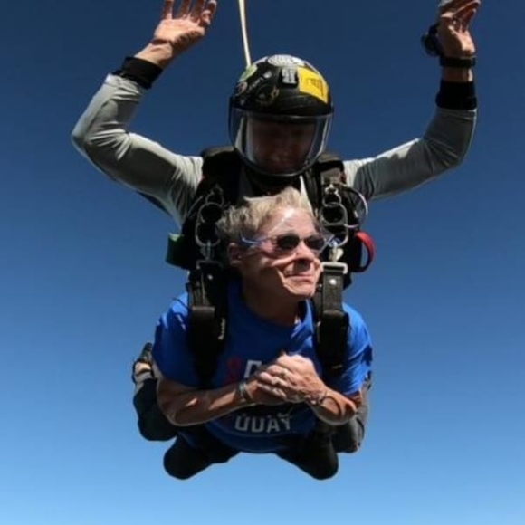 Profile Picture of Susan Trempe (@bakonsmom) on Poshmark