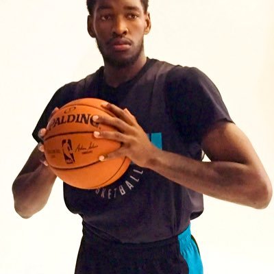 Profile Picture of Mike Kash Anderson (@Manderson_LB) on Twitter