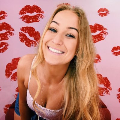 Profile Picture of M E G L A W (@MeganLawson7) on Twitter