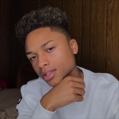 Profile Picture of Andre.swilley.fan (@FanSwilley) on Twitter