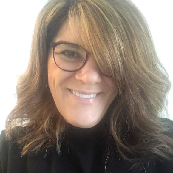 Profile Picture of Josie Giampiccolo (@ljananidis) on Poshmark