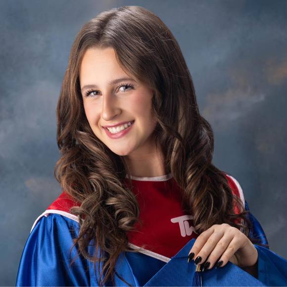 Profile Picture of Kendall Piperata (@kendallpiperata) on Poshmark