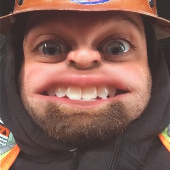 Cchris Lucito - Poshmark Profile Picture of Cchris Lucito (@cmlftp83) on Poshmark