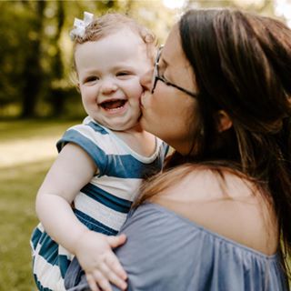 Profile Picture of Caitlin Yeates (Caitlin Arnold ) (@cayeates) on Facebook