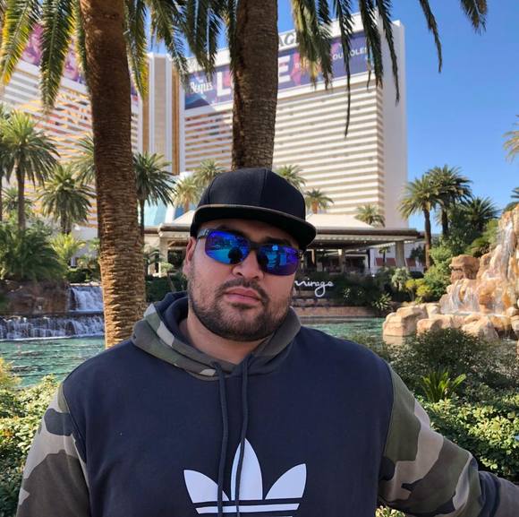 Profile Picture of Nephi Camit (@nephicamit42) on Poshmark