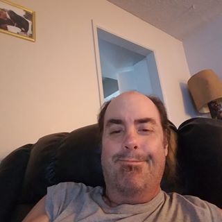 Profile Picture of Leon Hoschouer (@leon.hoschouer) on Facebook
