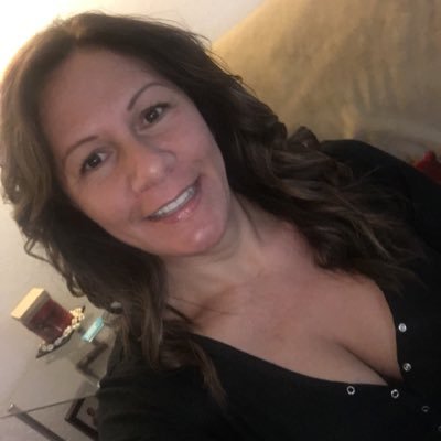 Profile Picture of Lisa Luaulu (@LLuaulu) on Twitter