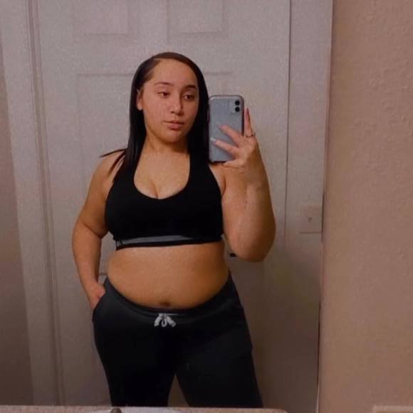 Kailey Carter - Poshmark Profile Picture of Kailey Carter (@carterk26) on Poshmark