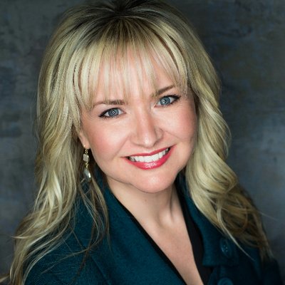 Profile Picture of Kristin Helvey (@HelveyComm) on Twitter