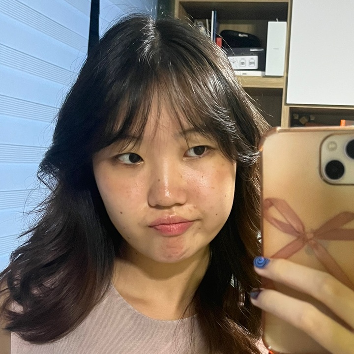 Profile Picture of alison (@_alisonlee) on Tiktok